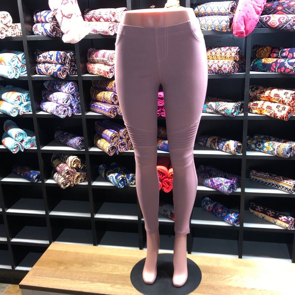 Pants - Picture 4 of 6